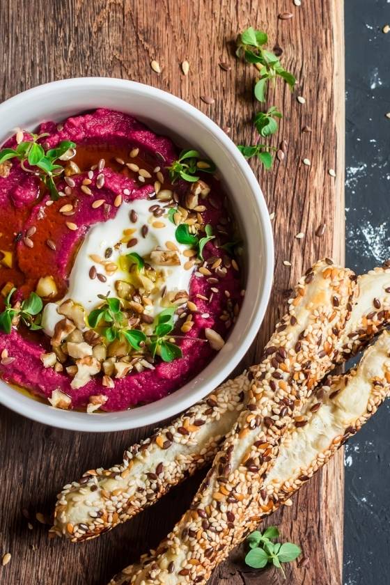 healthy and easy beetroot hummus recipe