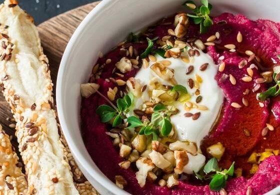 vegan and gluten free roasted beetroot hummus recipe