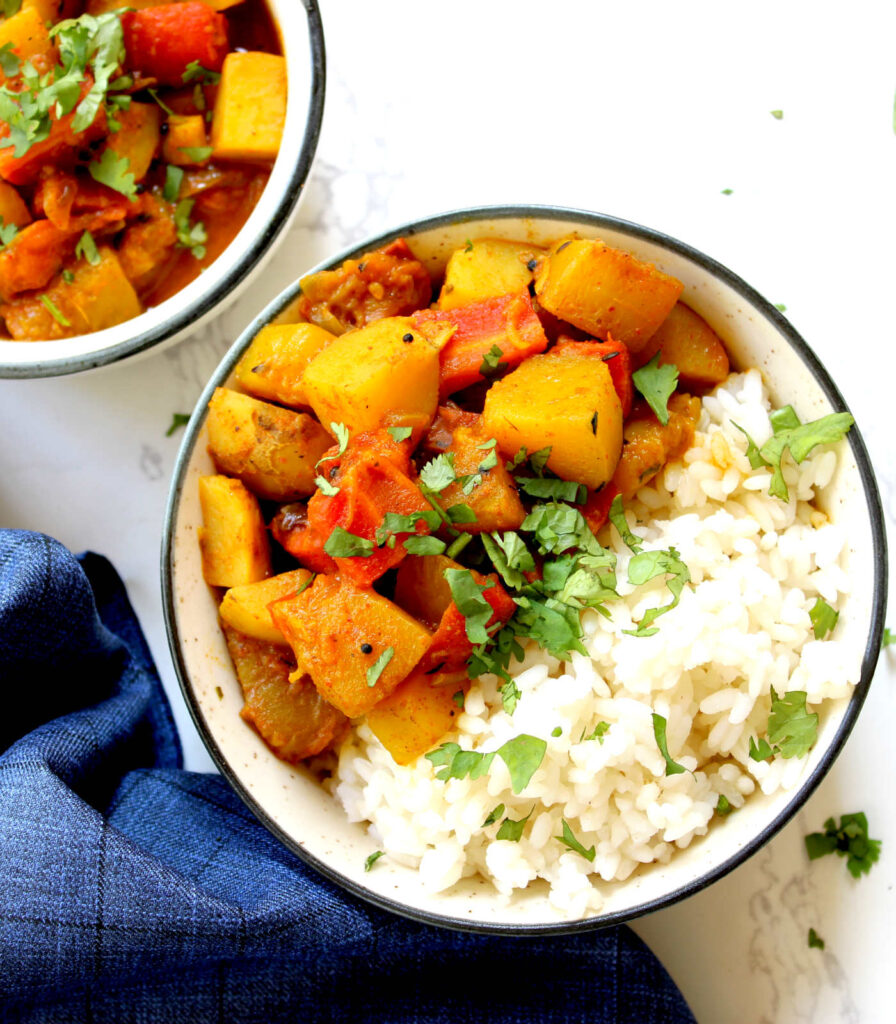 vegan chickpeas butternut squash curry in instant pot and stovetop