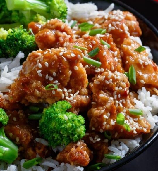 making asian chicken recipe in a pan