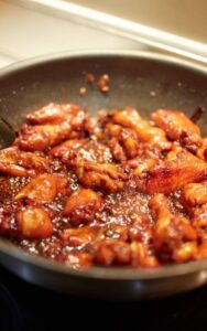 making asian chicken recipe in a pan