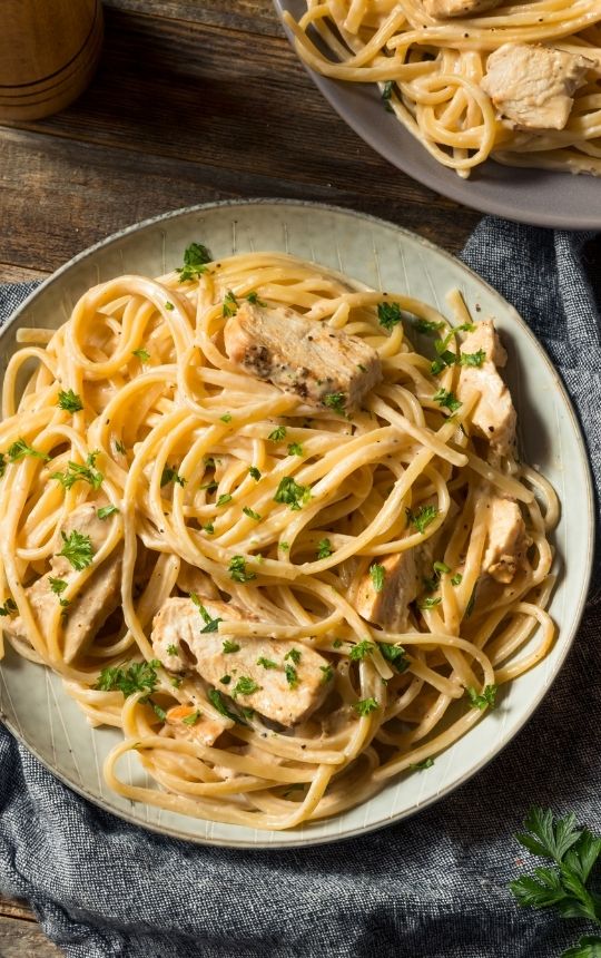 Chicken Alfredo recipe with creamy homemade alfredo sauce