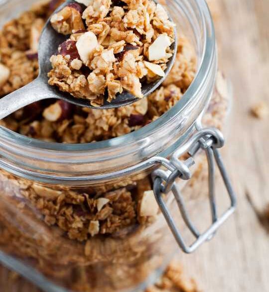 This homemade chai-spiced granola is a simple and satisfying way to enjoy a nutritious and delicious breakfast or snack.